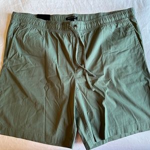 Banana Republic Deck Shorts - Size XXL - NWT